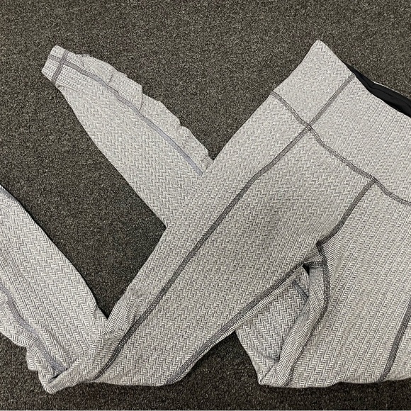 lululemon athletica Pants - 🐼Women Lululemon Athletica Gray and Black Leggings, size 4